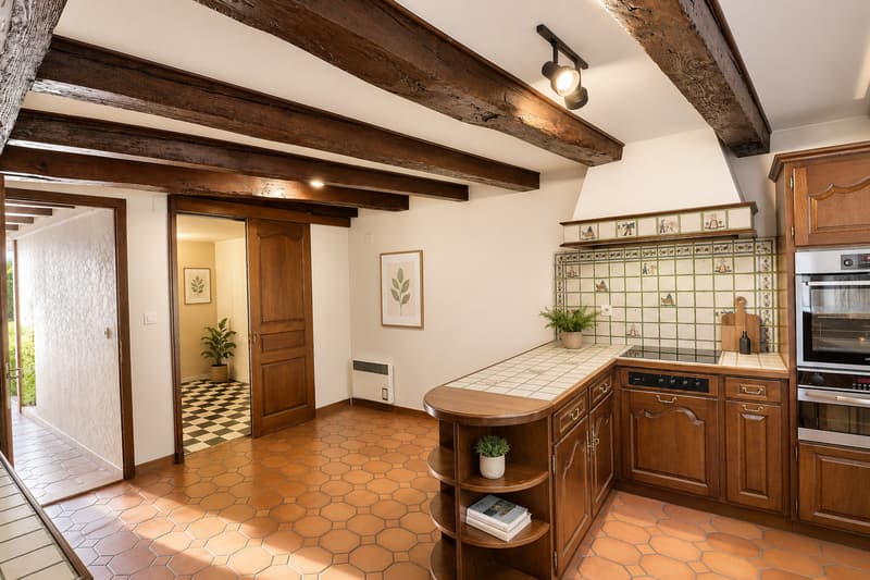 In the heart of Estavayer-le-Lac Village house of 6 rooms To renovate (12)