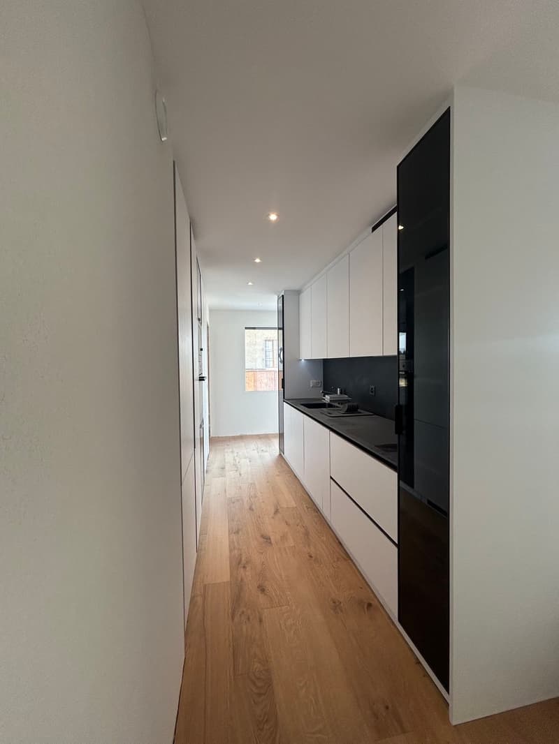 CORCELLES A VENDRE VILLA CONTIGÜE DE 5,5 PCES DISPONIBLE DE SUITE (9)