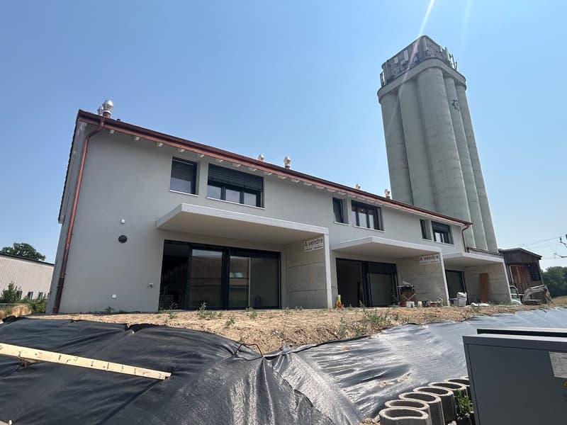 CORCELLES A VENDRE VILLA CONTIGÜE DE 5,5 PCES DISPONIBLE DE SUITE (2)