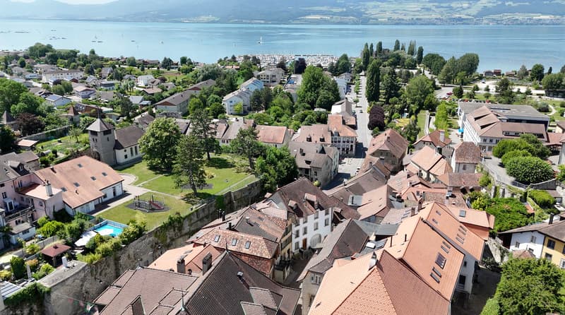 Au coeur d'Estavayer-le-Lac Maison villageoise de 6 pièces A rénover (1)