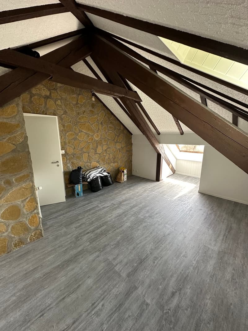 Le Landeron À louer attique de 3.5 pièces Disponible de suite (7)