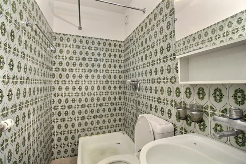 Spacieux appartement familial avec beau potentiel (11)