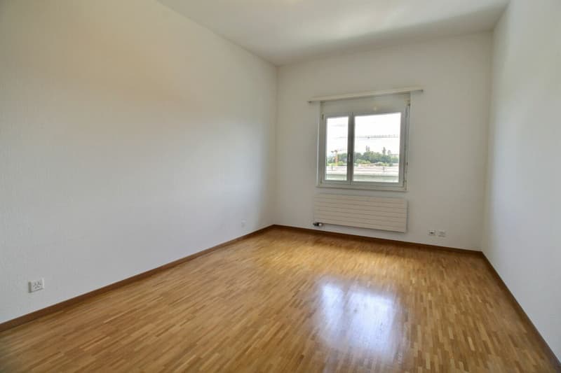 Bel appartement en attique de 4.5 pièces (6)