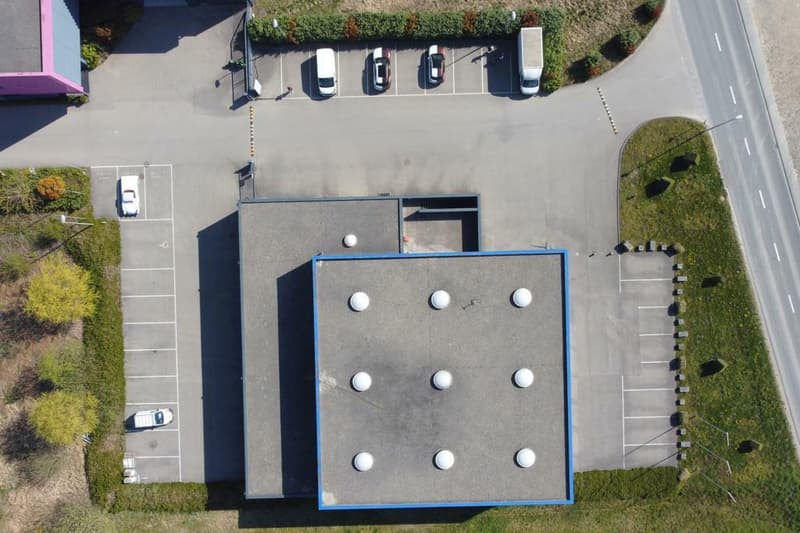 Avenches, à vendre, surface commerciale et dépôts de 964.5 m2 (8)