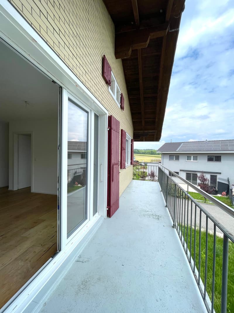 Villars-le-Grand, in vendita, casa ristrutturata di 4.5 locali con terreno (2)