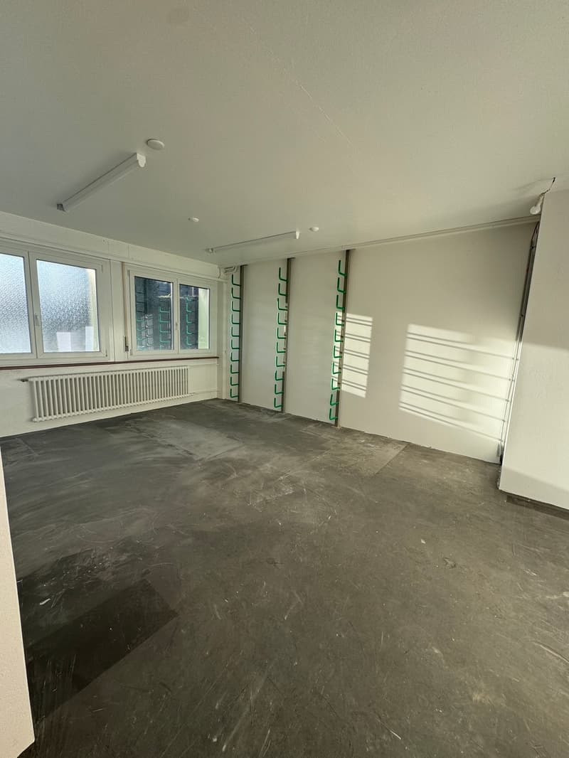 Büros und Lager in Granges-Marnand, 408 m2 zur Miete (11)