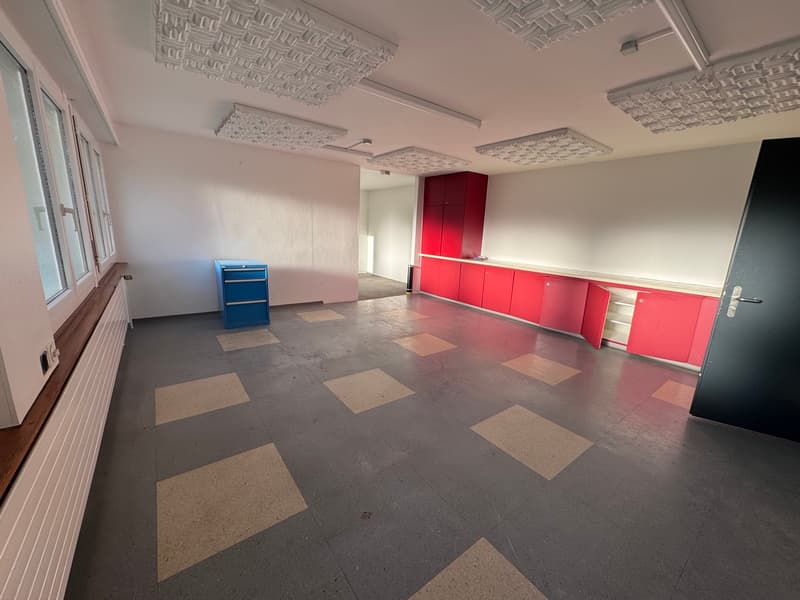 Büros und Lager in Granges-Marnand, 408 m2 zur Miete (10)