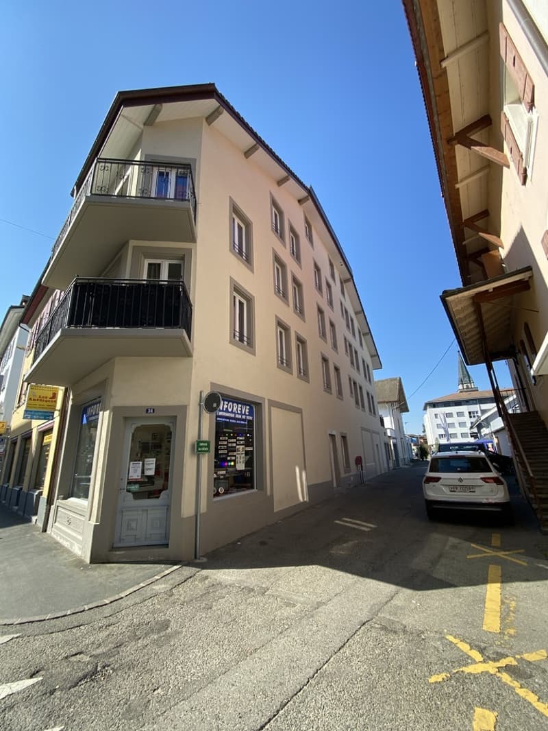 Payerne, for sale, building with 5 apartments and a commercial space (2)