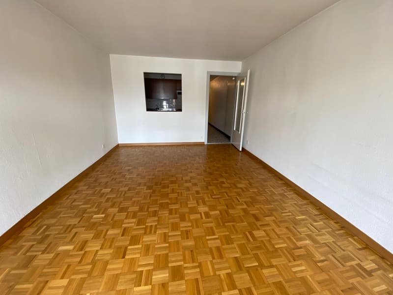 Payerne, à louer, centre ville, 1.5 pièces de 50 m2 avec balcon (4)