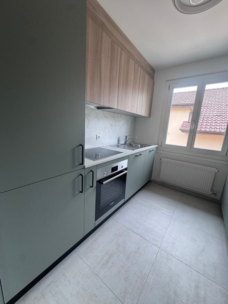 Payerne, in affitto, appartamento di 4.5 locali, ristrutturato con balcone (1)
