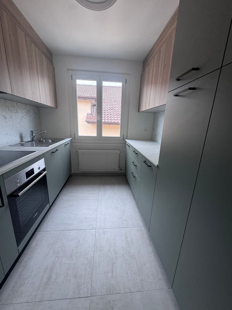 Payerne, in affitto, appartamento di 4.5 locali, ristrutturato con balcone (3)