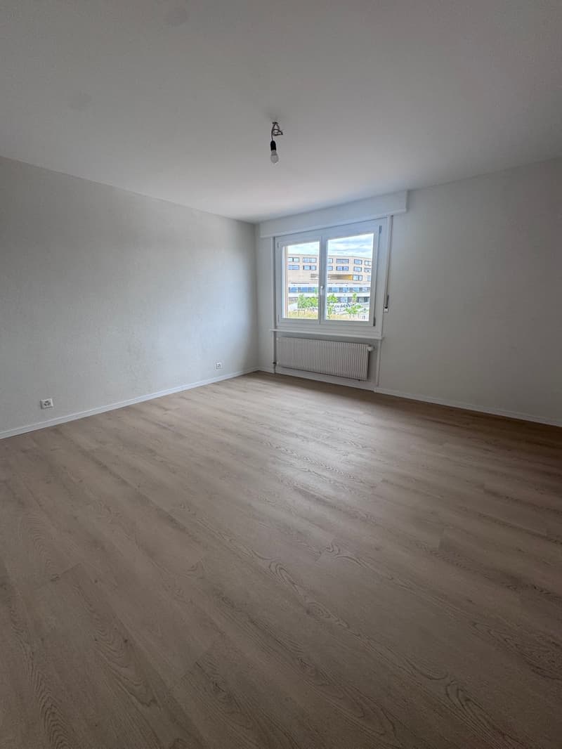 Payerne, in affitto, appartamento di 4.5 locali, ristrutturato con balcone (5)
