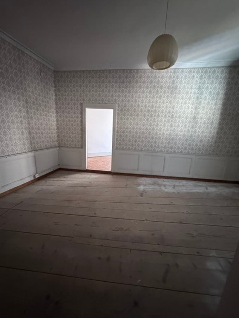 Moudon, à vendre, bâtiment à rénover, 4 étages de 70 m2, centre ville (8)