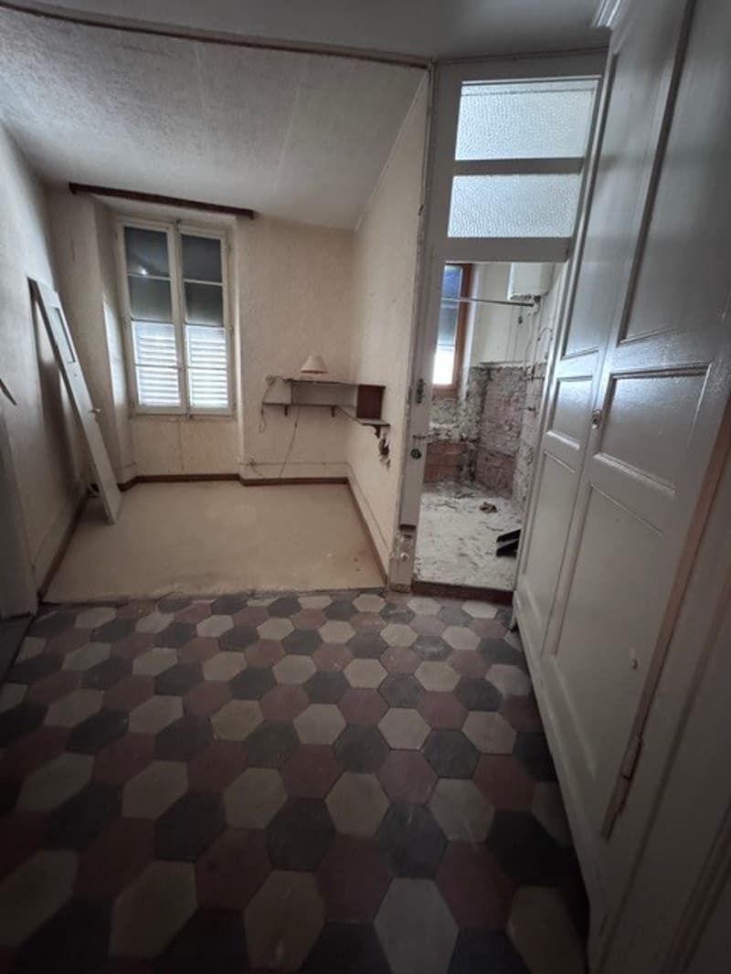 Moudon, à vendre, bâtiment à rénover, 4 étages de 70 m2, centre ville (7)