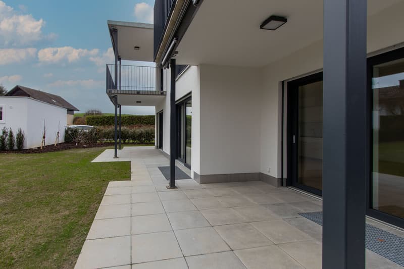 Modernes 7.5-Zimmer-Neubauhaus in Ponthaux - Eleganz & Komfort (2)