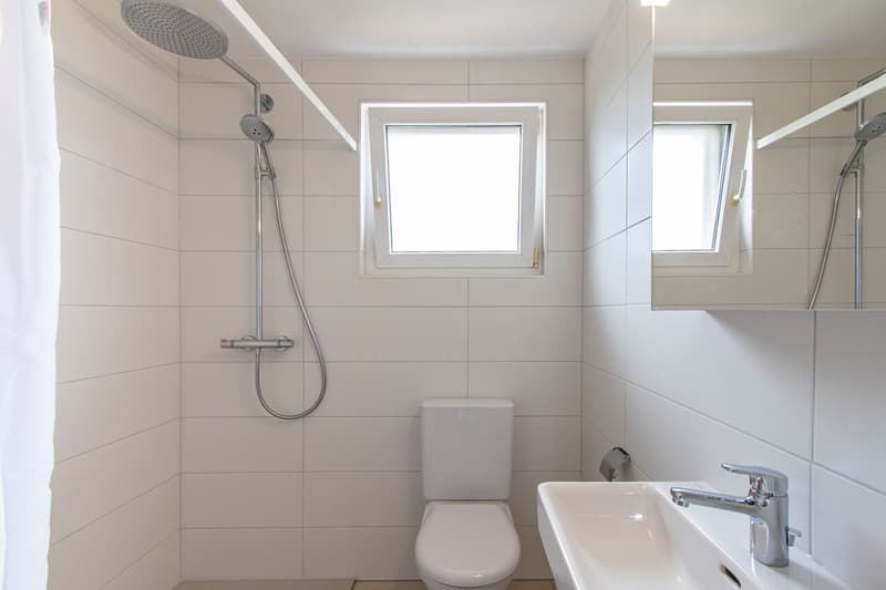 Schöne 3-Zimmer-Wohnung in Meyriez - im 1. Obergeschoss mit Laube (9)