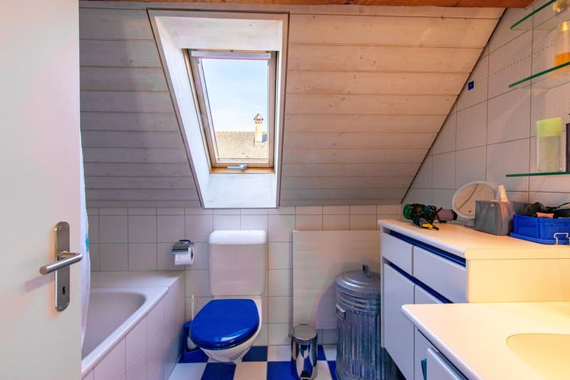 Bad / WC Dachgeschoss / Bain / wc aux combles
