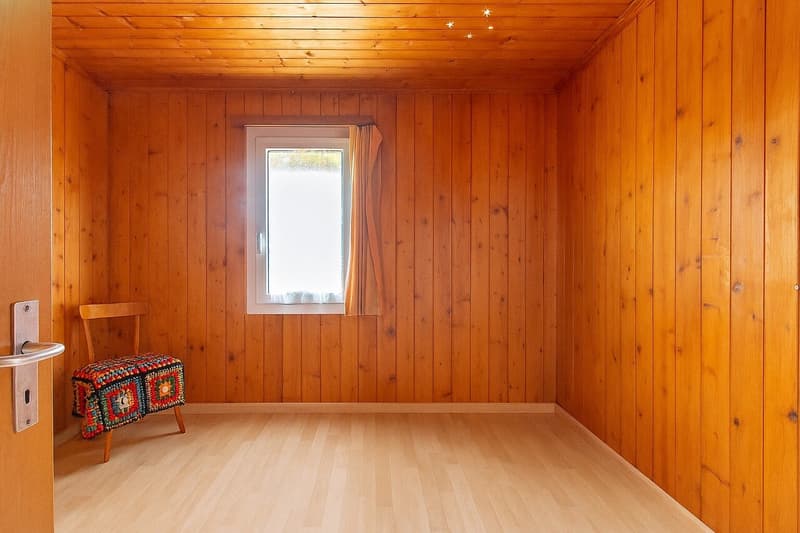 Obergeschoss Zimmer / Étage supérieur : chambre