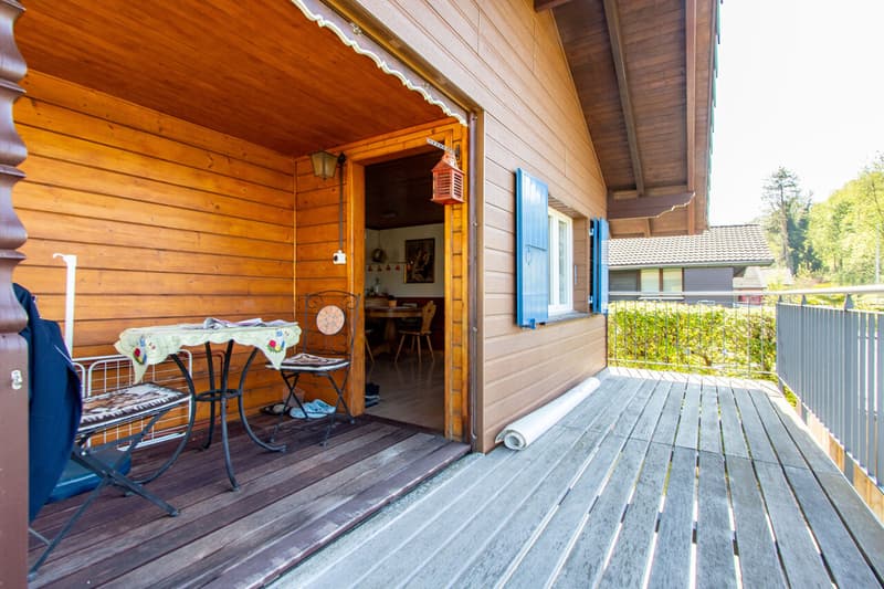 Balkon / Eingang OG / Balcon / entrée étage supérieur