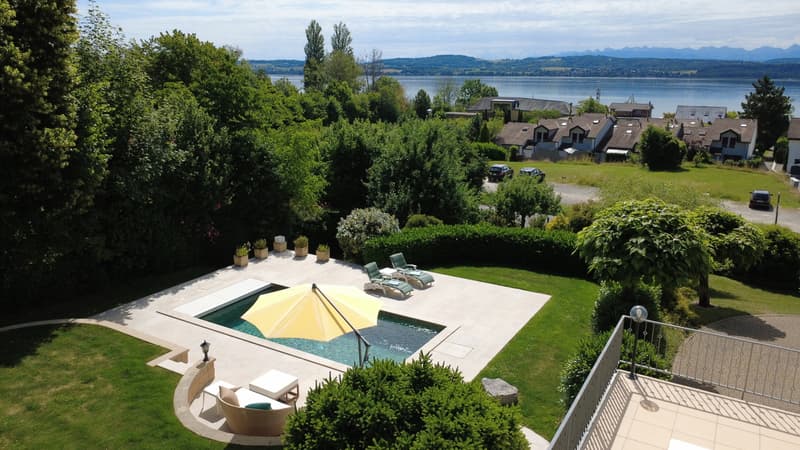 Pool / Piscine
