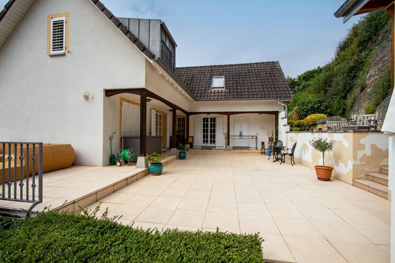 Terrasse Ost / Terrasse est