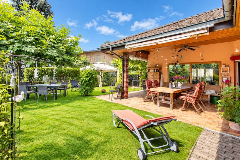 Garten / Gedeckte Terrasse Süd / Jardin / Terrasse couverte sud