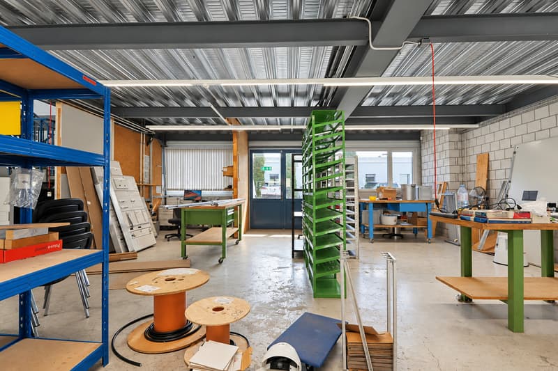 Erdgeschoss: Gewerbehalle Raum A / Rez-de-chaussée : hall industriel, salle A