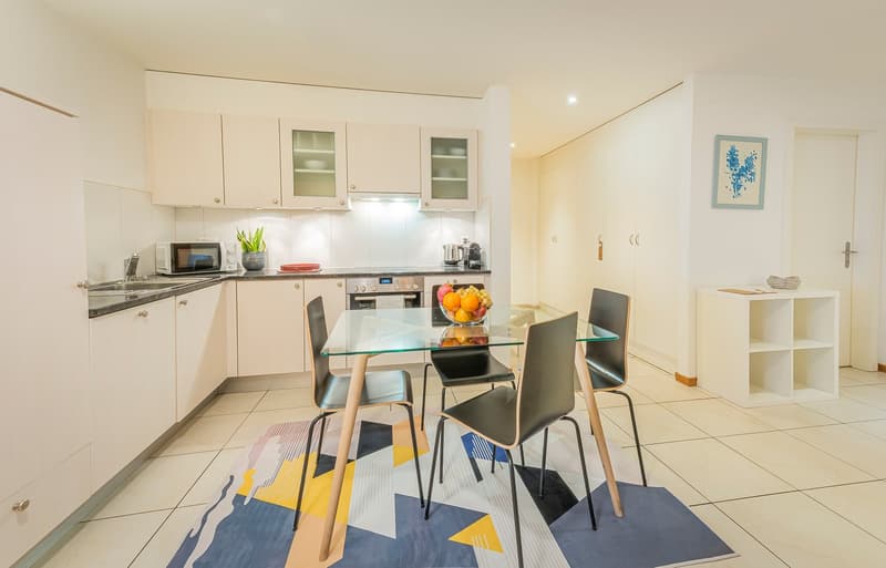 Appartement Moderne 2 Chambres avec Services Hôteliers (2)