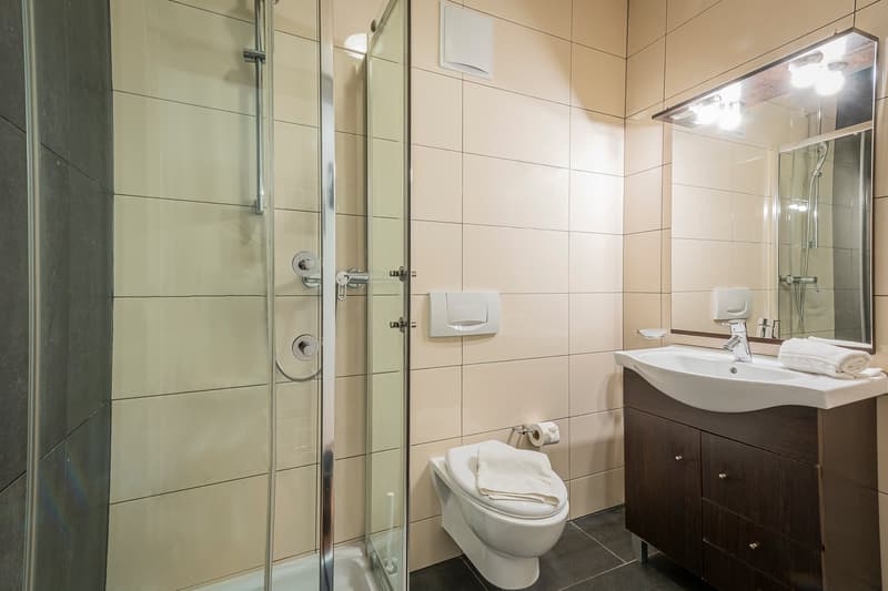Studio Deluxe Meublé et Équipé – Avec Services Hôteliers (5)