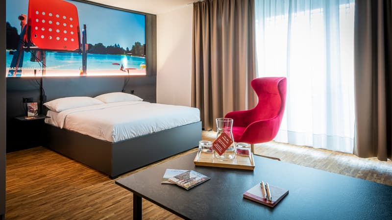 NEU – Geräumiges Deluxe Studio mit Hotelservices in Bern – ca. 31 m² (2)