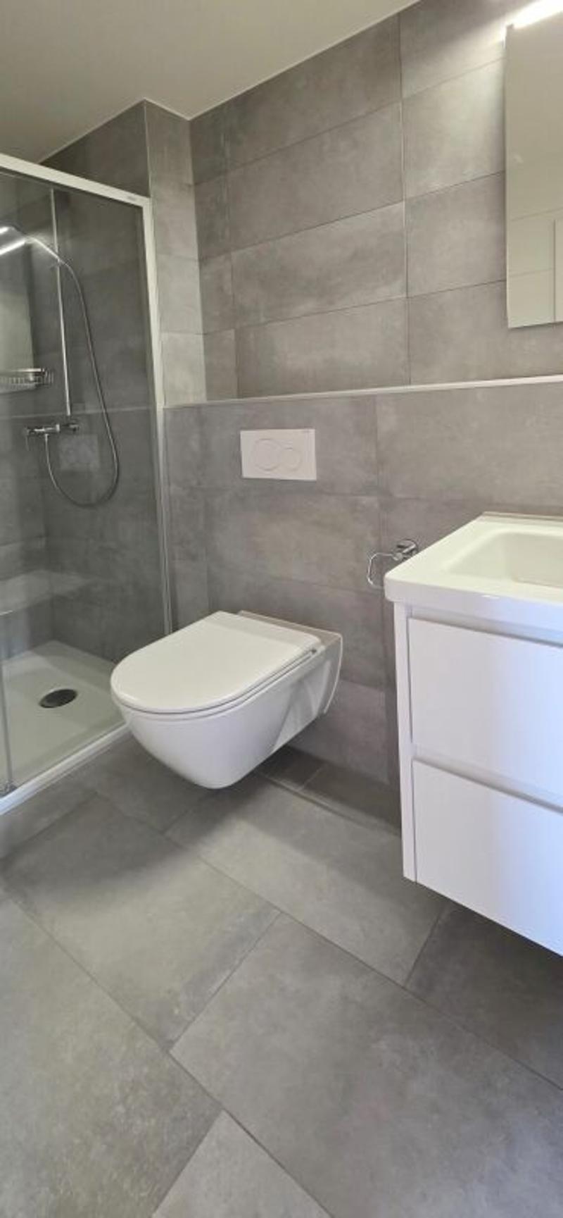 Appartamento ristrutturato di 4,5 locali con balcone a Montet (11)