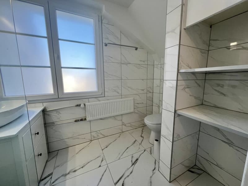 Wohnung mit 3.5 Zimmern in Châbles renoviert (9)