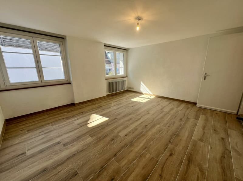 Wohnung mit 3.5 Zimmern in Châbles renoviert (6)