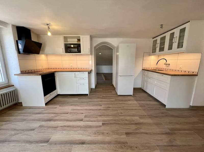Wohnung mit 3.5 Zimmern in Châbles renoviert (5)