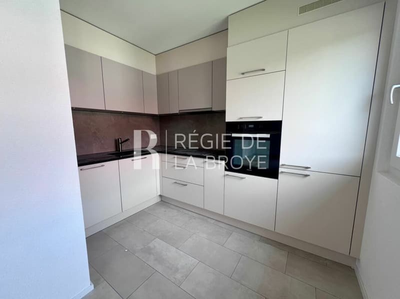Appartamento nuovo di 2.5 locali a Léchelles (5)