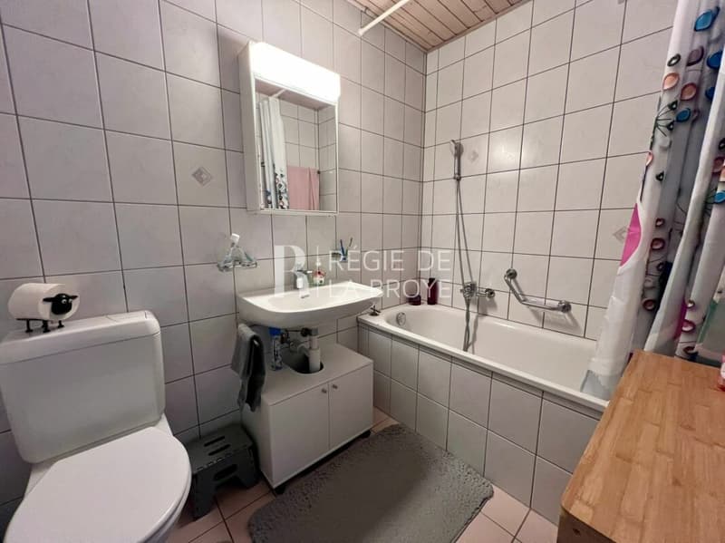 Wohnung mit 4.5 Zimmern in Nuvilly (9)