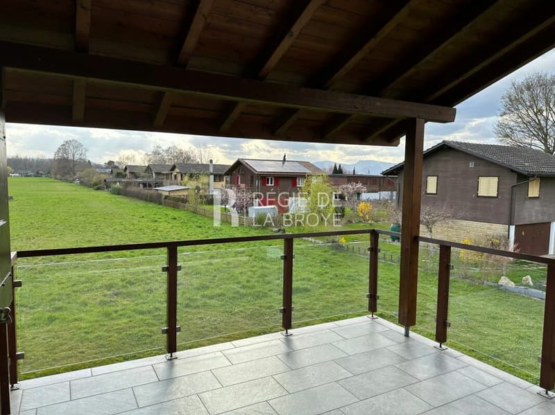 Chalet di 4.5 locali a Cheyres (6)