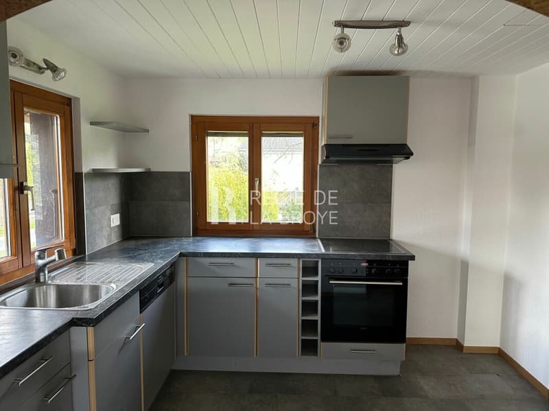 Chalet di 4.5 locali a Cheyres (5)