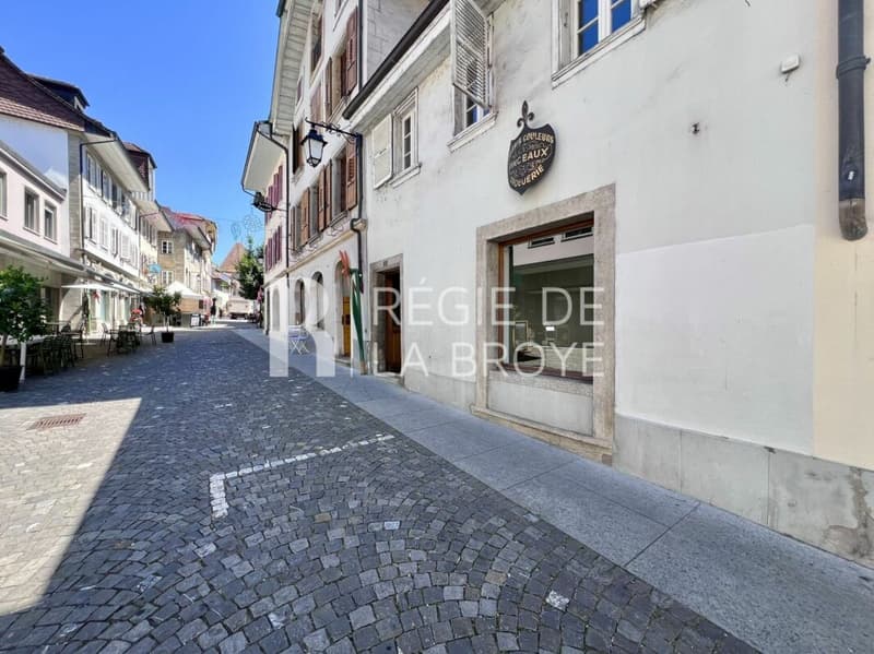 Administrative/Office 140 m2 in Estavayer-le-Lac (12)