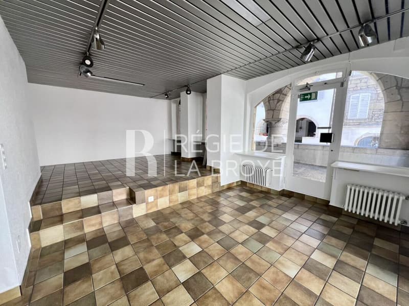Administrative/Office 140 m2 in Estavayer-le-Lac (4)