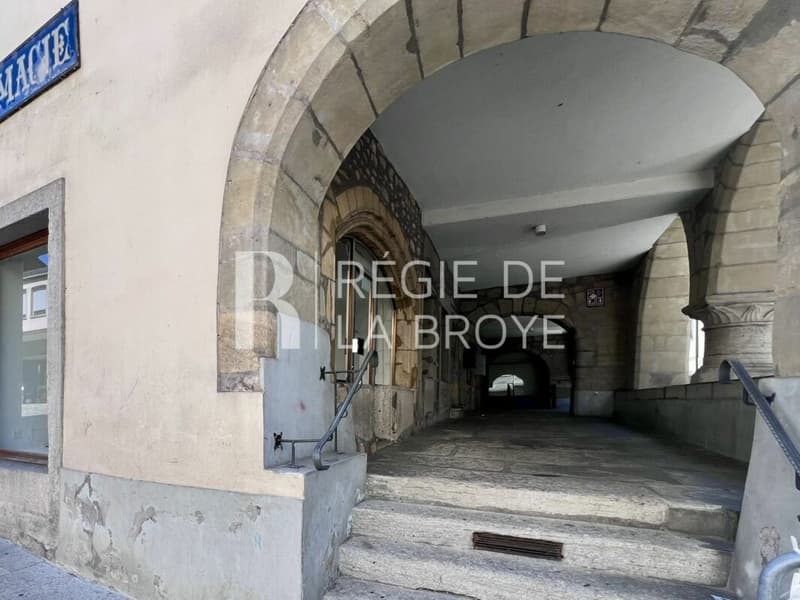 Administrative/Office 140 m2 in Estavayer-le-Lac (17)