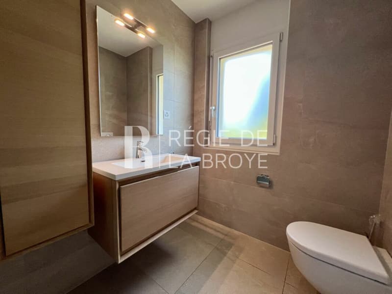 Superba villa a schiera di 5.5 locali a Portalban (15)
