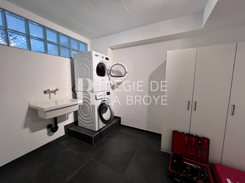 Superba villa a schiera di 5.5 locali a Portalban (22)