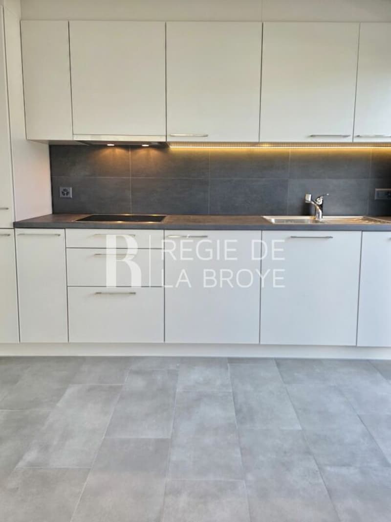 Wohnung mit 4.5 Zimmern und großem Balkon in Chabrey (3)