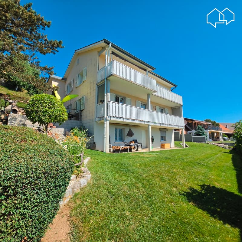 Dream location for this 2-unit house (3)