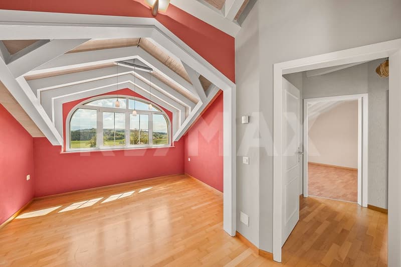 13 Zimmer, 400 m² Wohnfläche: ein außergewöhnliches Objekt zum Entdecken (13)