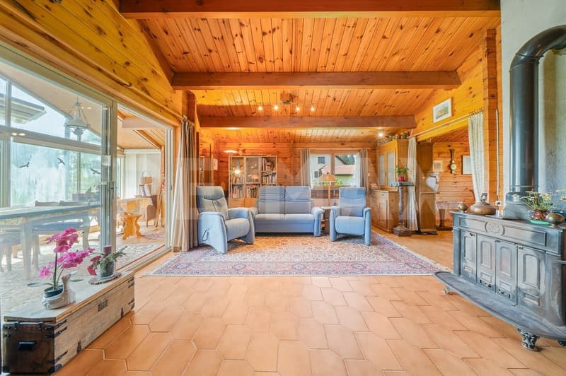 5 minutes from Vaulruz: chalet house on a 1,198 m² plot (4)