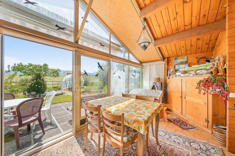 5 minutes from Vaulruz: chalet house on a 1,198 m² plot (6)