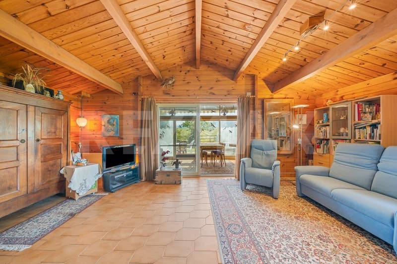 5 minutes from Vaulruz: chalet house on a 1,198 m² plot (3)