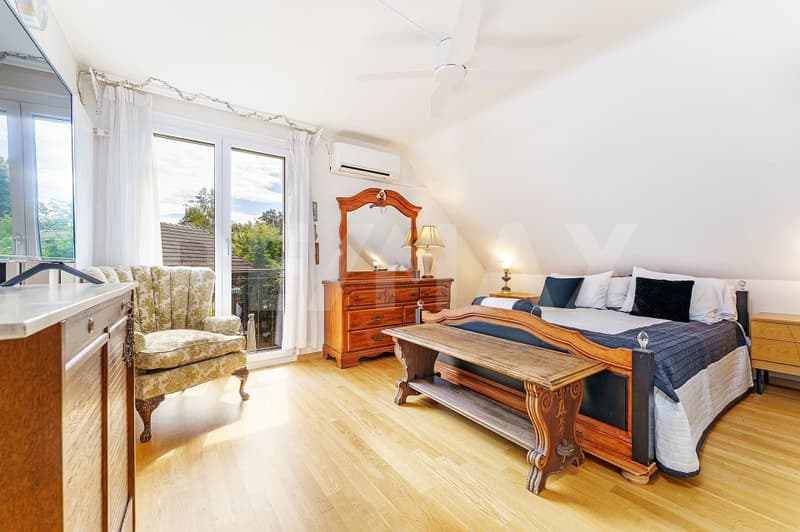 Villa de standing avec grand jardin (10)